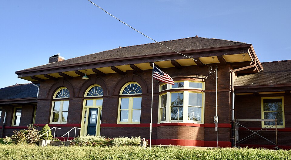 Photograph of Chicago, Burlington Northern and Quincy Depot