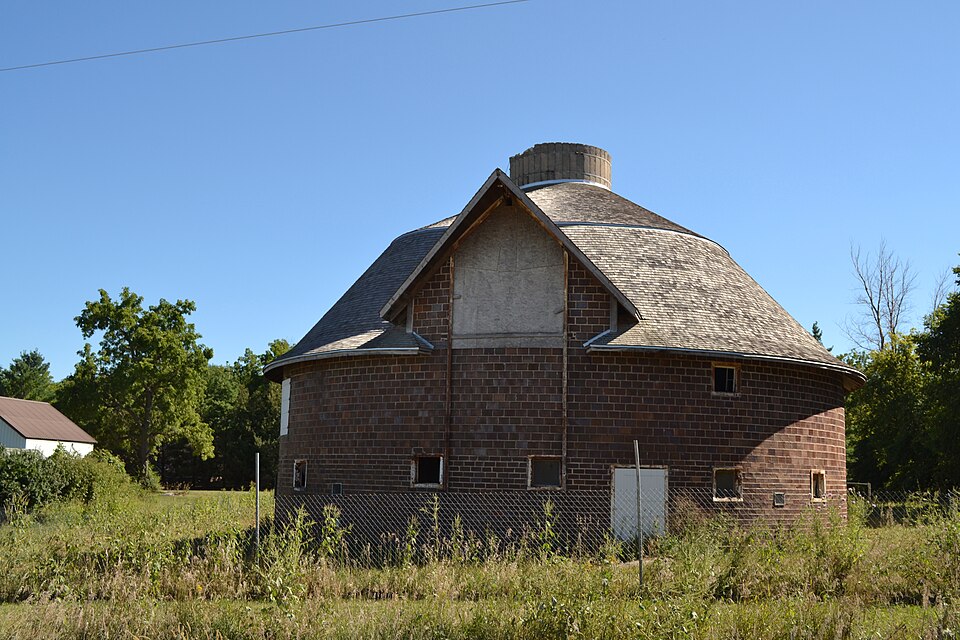 Photograph of Slayton Farms-Round Barn