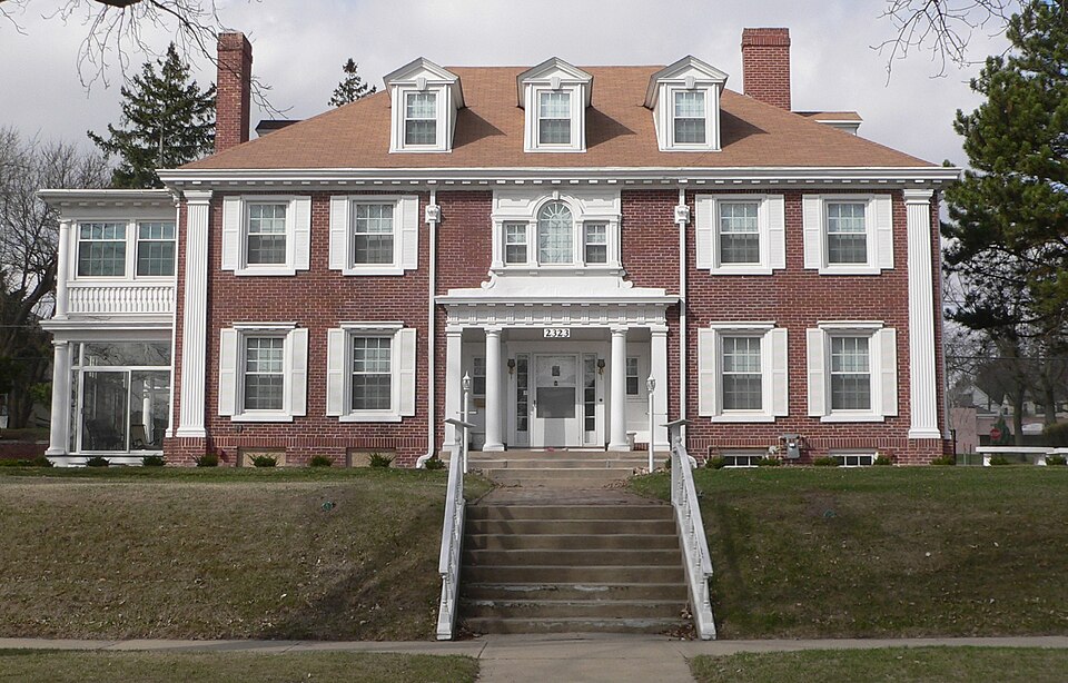 Photograph of Dr. Van Buren Knott House