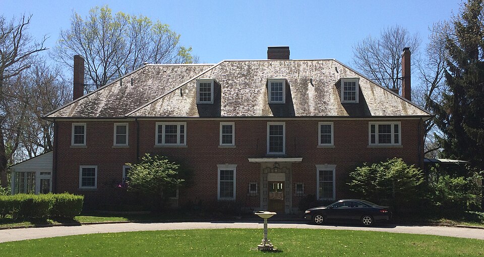 Photograph of East Hill House and Carriage House