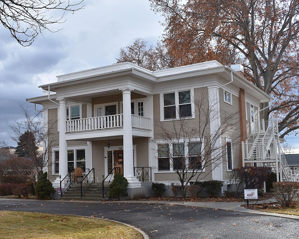 Photograph of Henry W. and Ida Frost Dorman House
