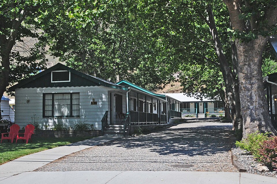 Photograph of Riggins Motel