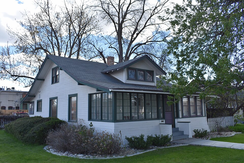 Photograph of R. H. and Jessie Bell House