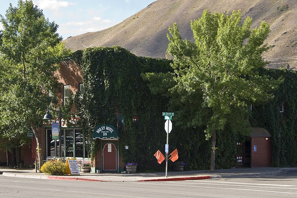 Photograph of The Rialto Hotel