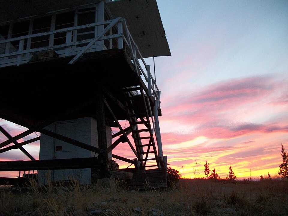 Photograph of Gardiner Peak Lookout