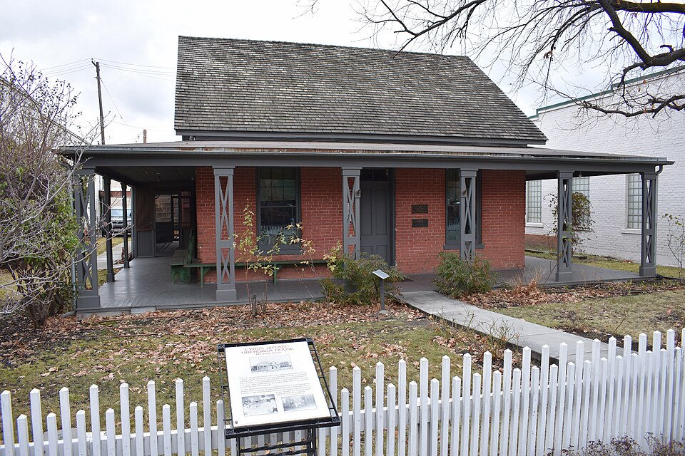Photograph of Cyrus Jacobs House