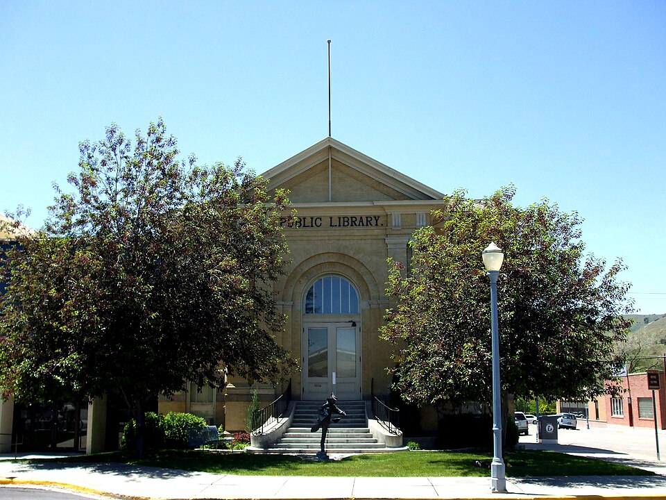 Photograph of Pocatello Carnegie Library