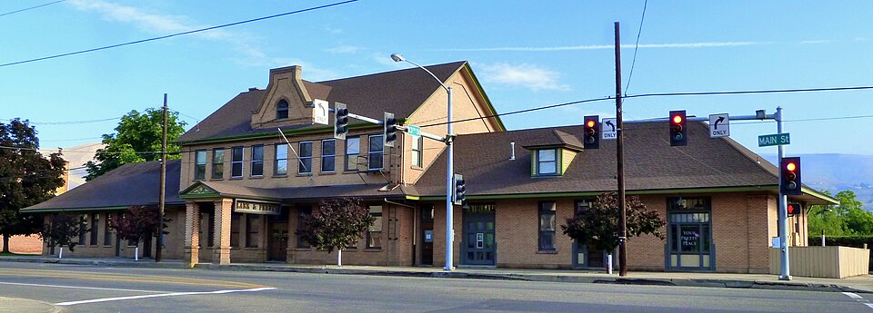 Photograph of Lewiston Depot