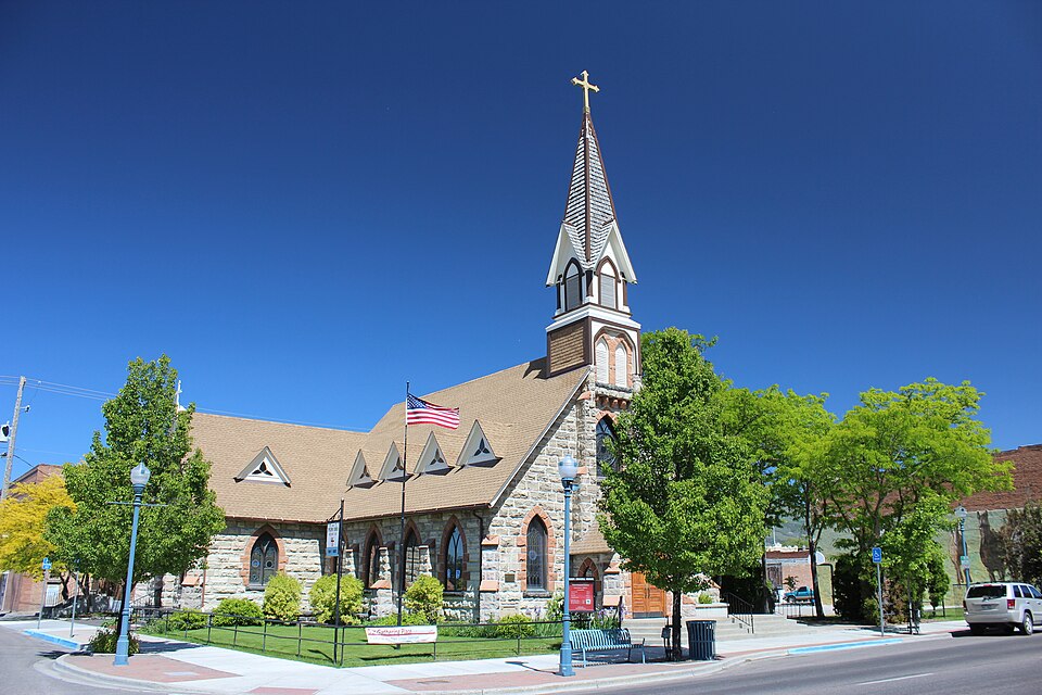 Photograph of Trinity Episcopal Church (Pocatello, Idaho)
