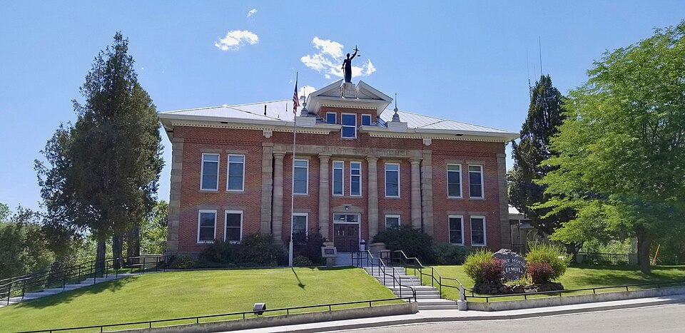 Photograph of Lemhi County Courthouse