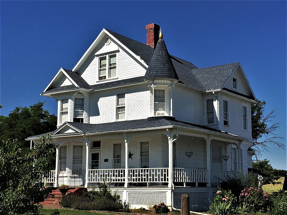 Photograph of 21 Ranchhouse