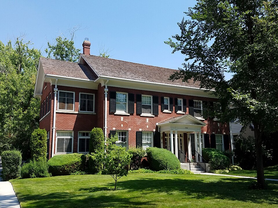 Photograph of Warm Springs Avenue Historic District