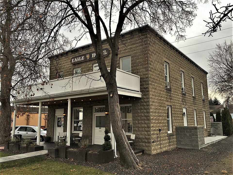Photograph of Aiken's Hotel