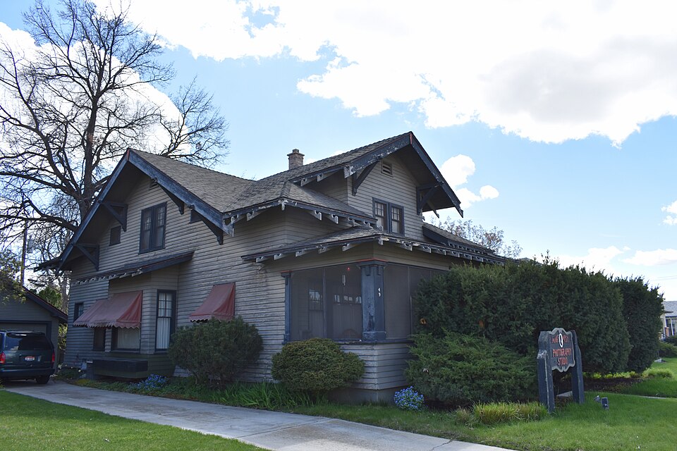 Photograph of E. F. Hunt House