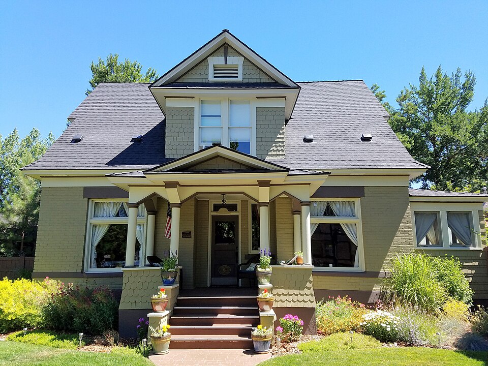 Photograph of H. E. McElroy House