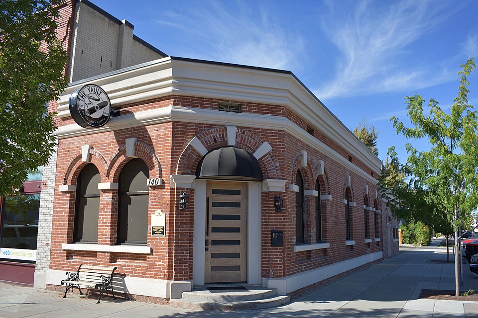 Photograph of Meridian Exchange Bank