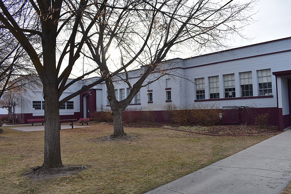 Photograph of Pierce Park School