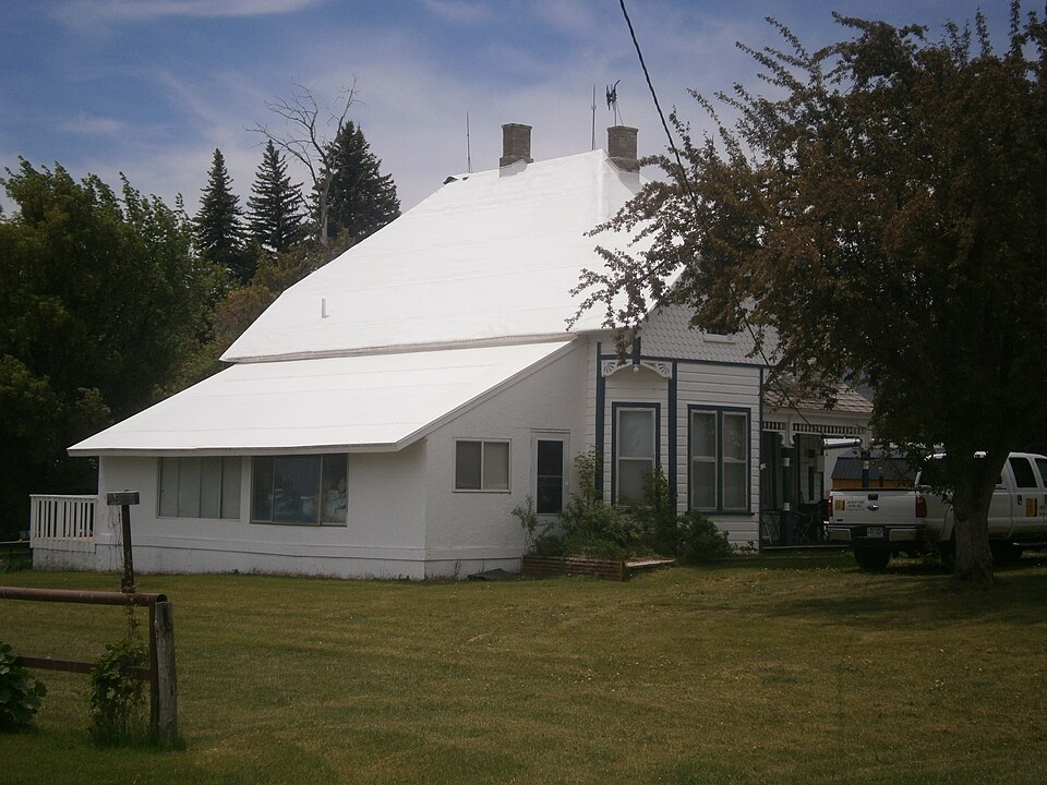Photograph of Jim Poulson House