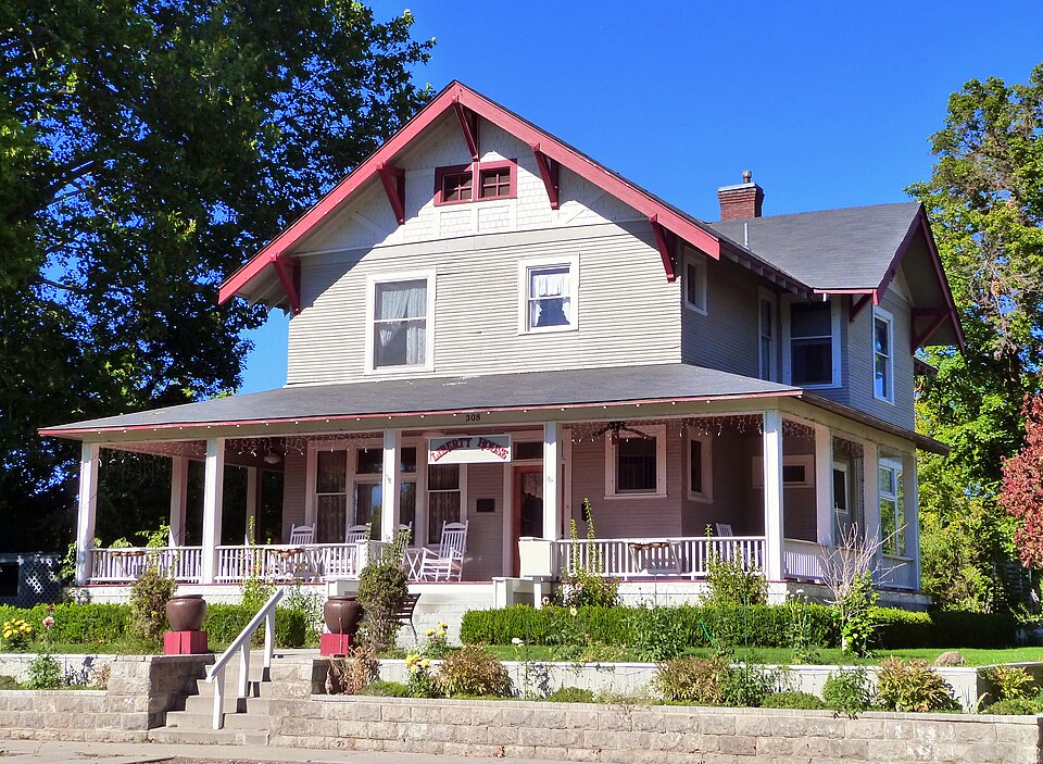 Photograph of G. V. Nesbit House