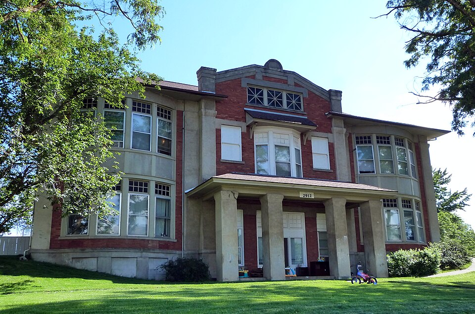 Photograph of Garfield School