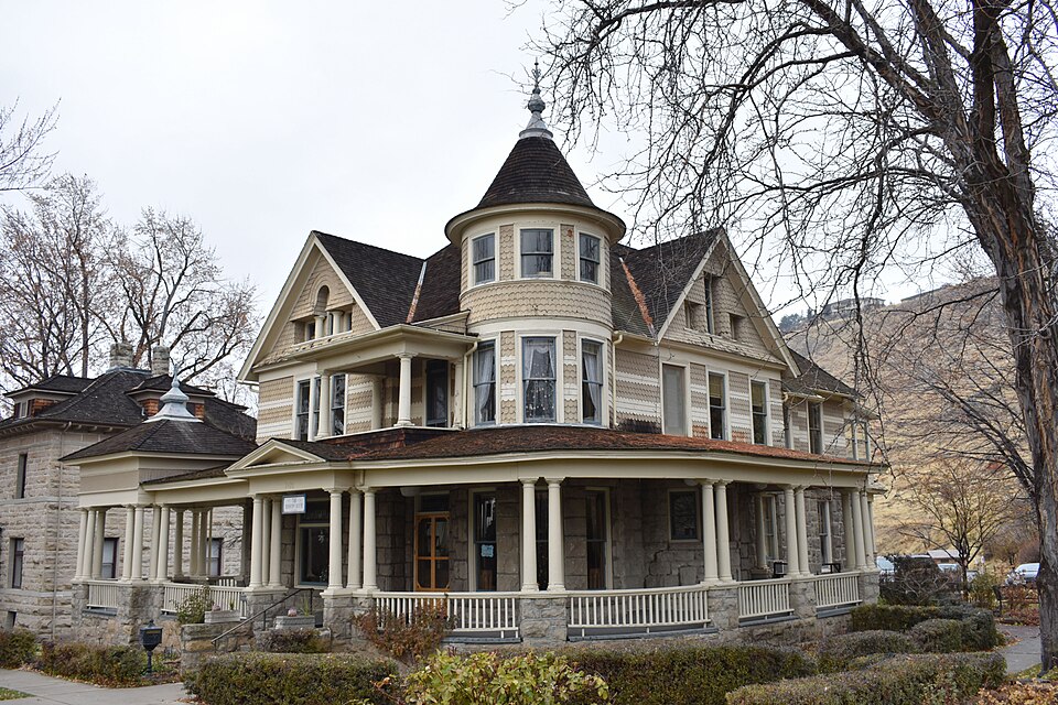 Photograph of Bishop Funsten House