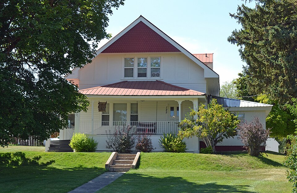 Photograph of Fred Price Bungalow