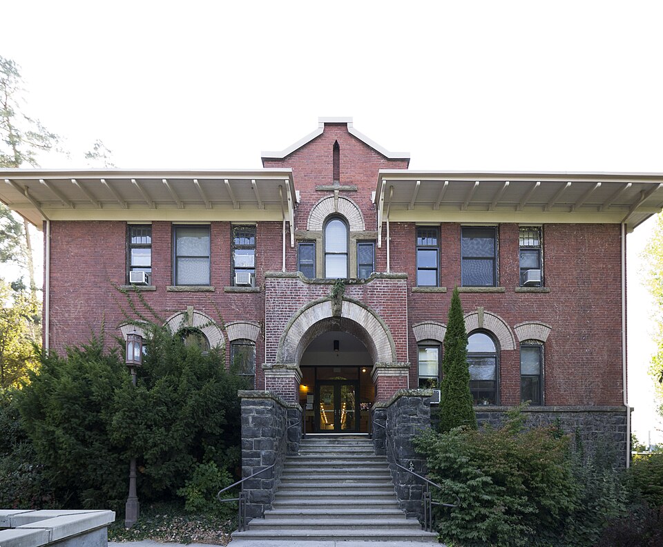 Photograph of University of Idaho Gymnasium and Armory