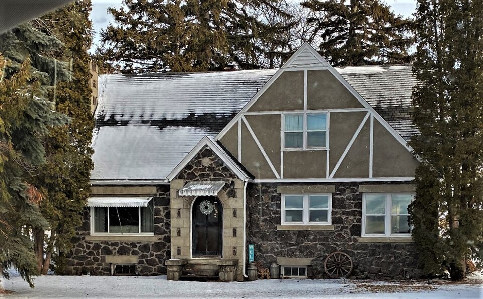 Photograph of Julian T. Ricketts House