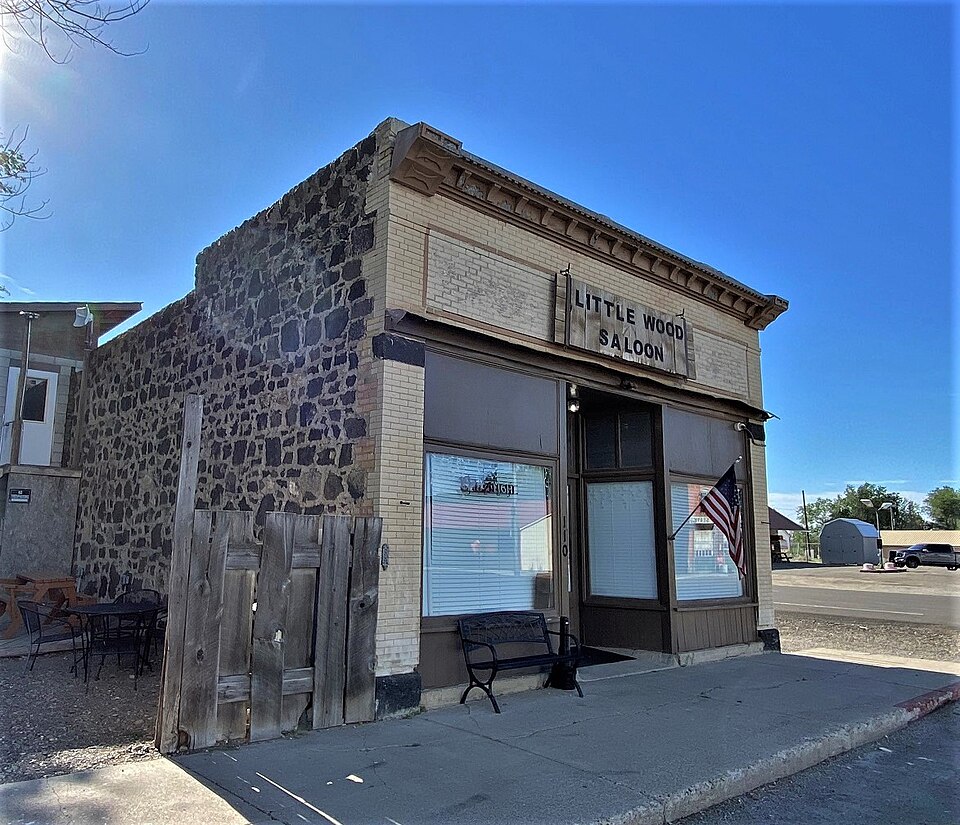 Photograph of Lemmon Hardware Store