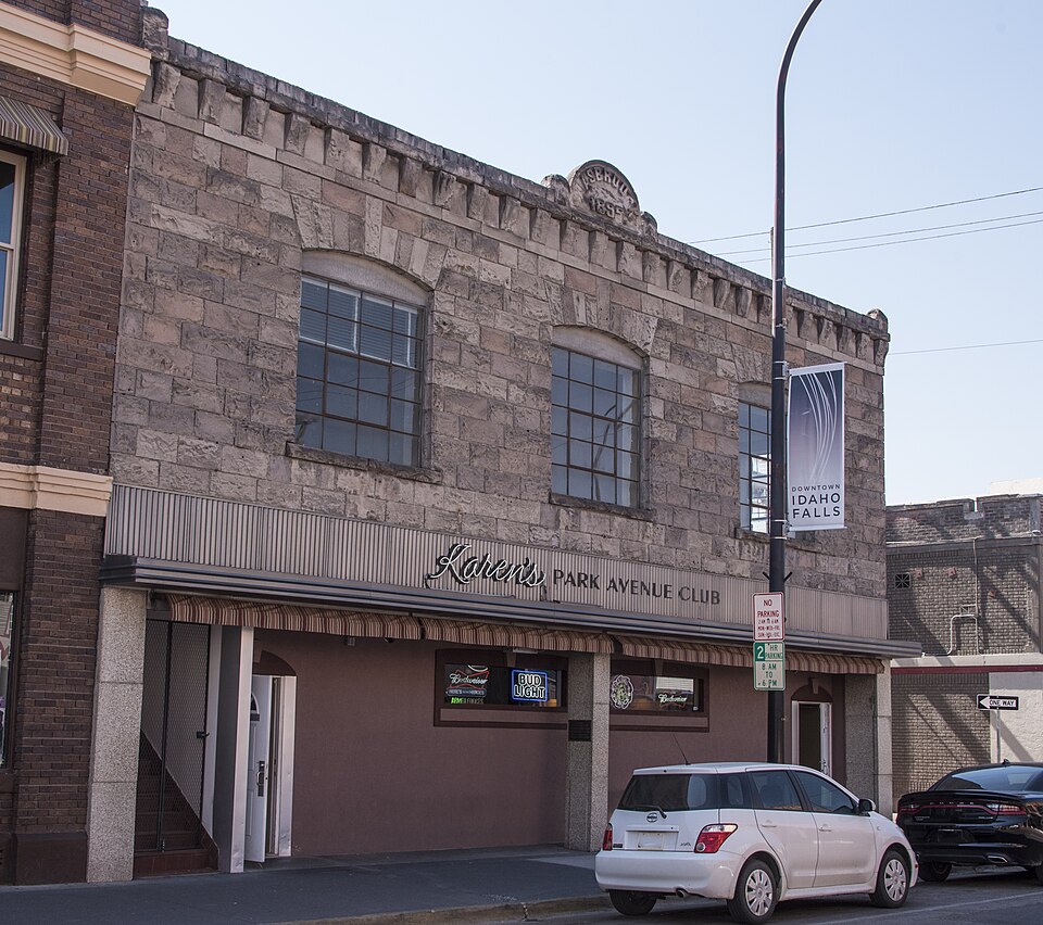 Photograph of Hasbrouck Building