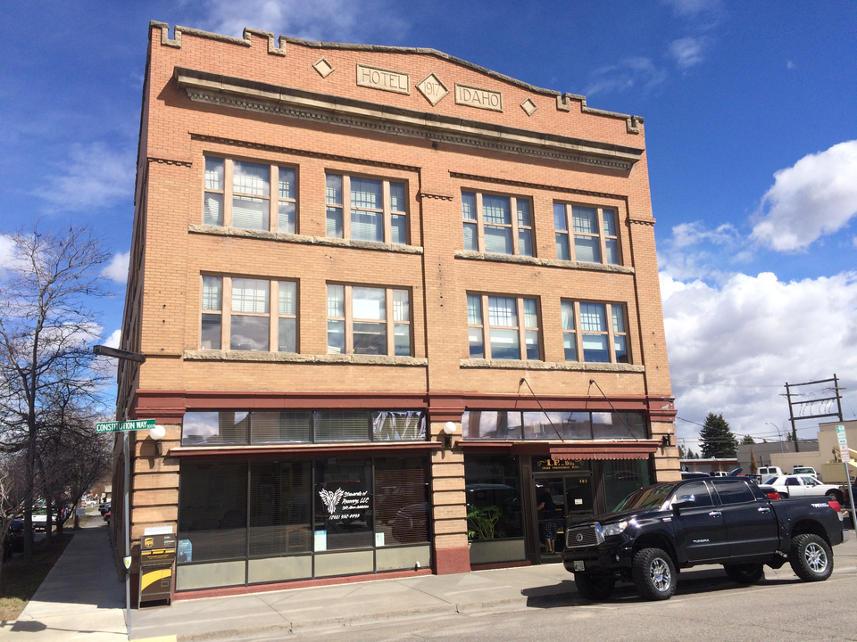 Photograph of Hotel Idaho