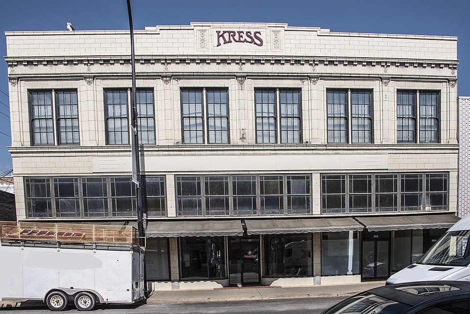 Photograph of Kress Building