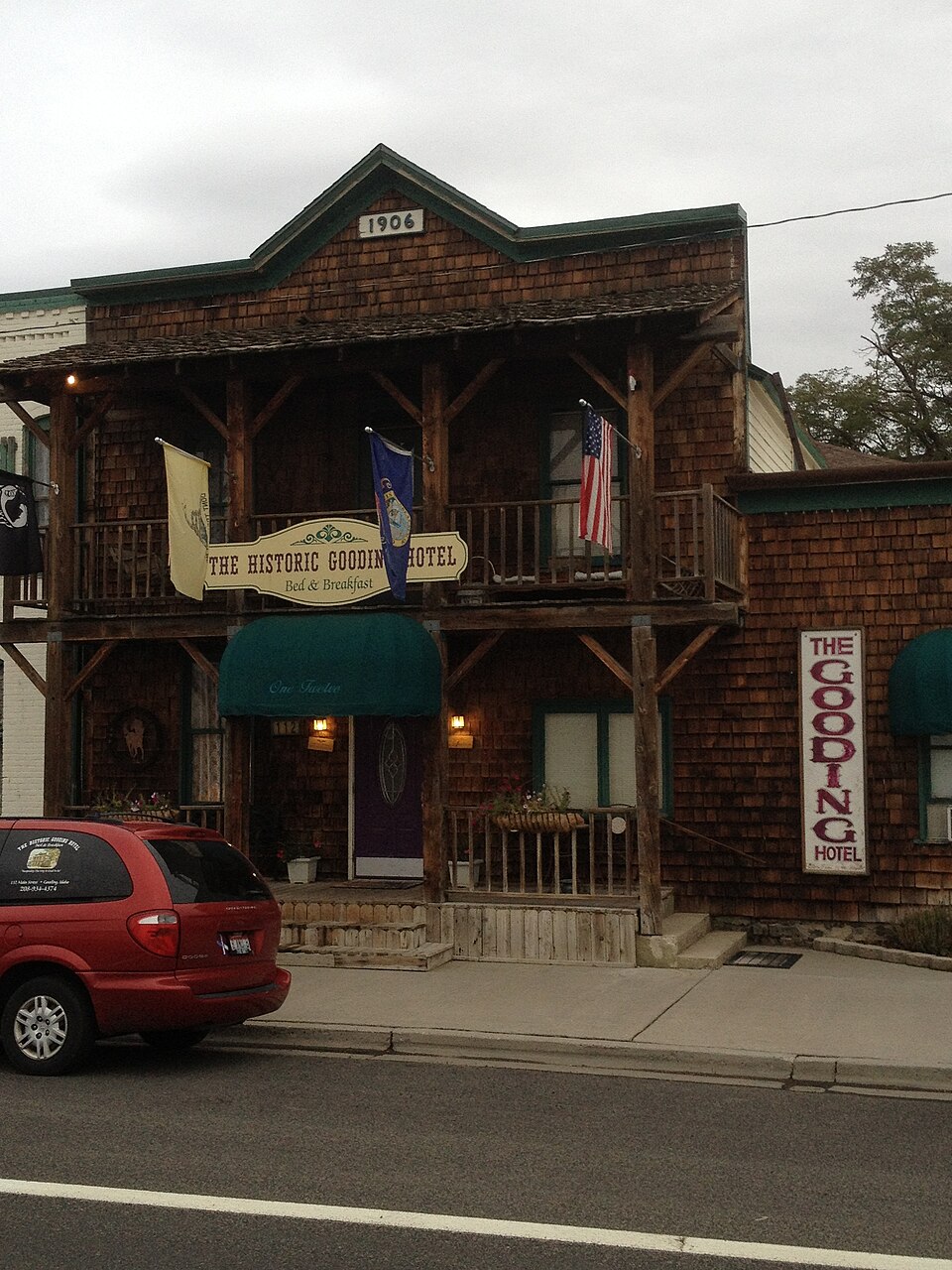 Photograph of Kelly's Hotel