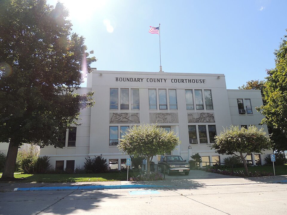 Photograph of Boundary County Courthouse