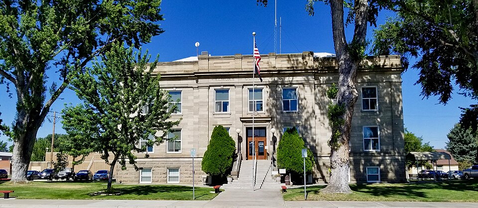 Photograph of Elmore County Courthouse