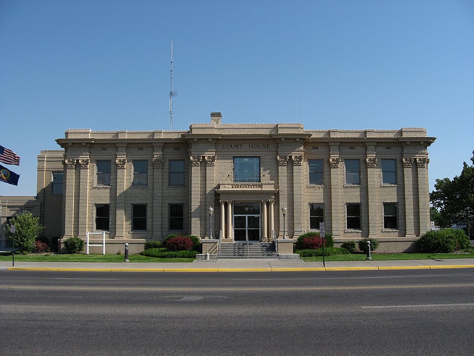 Photograph of Madison County Courthouse