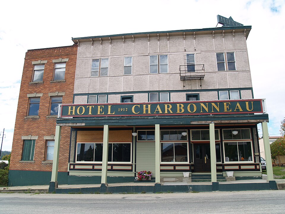Photograph of Hotel Charbonneau