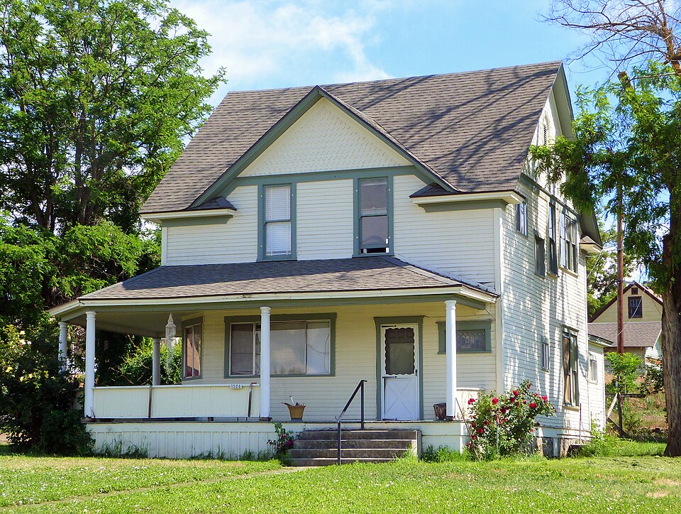 Photograph of W. R. and Louisa E. Wyatt House