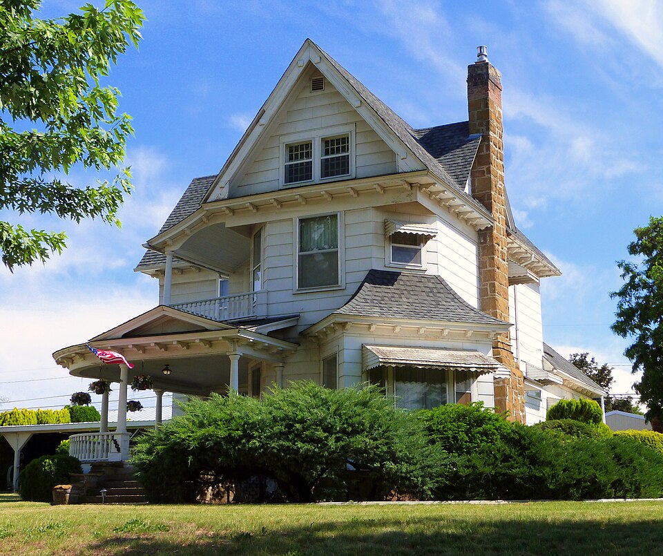 Photograph of Agnes M. Tamblyn House