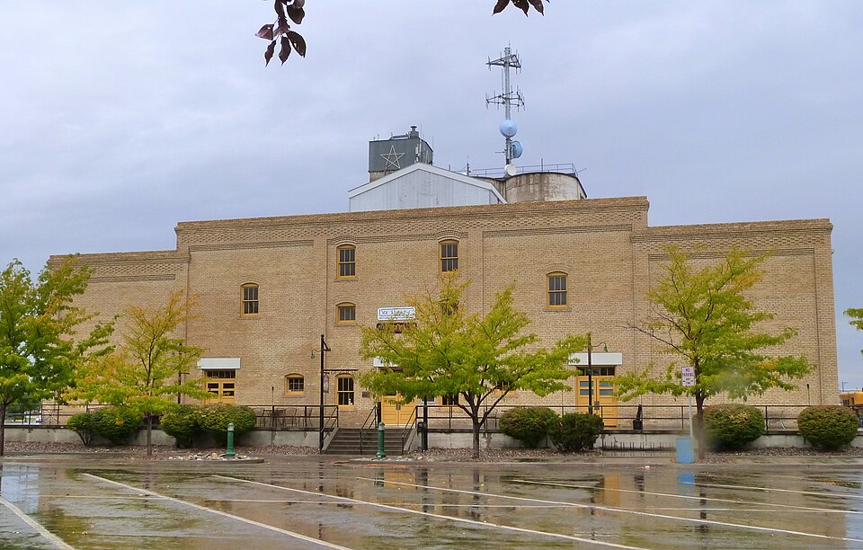 Photograph of Twin Falls Milling and Elevator Company Warehouse