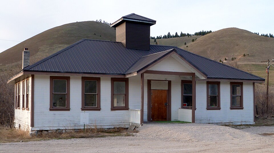 Photograph of Upper Brownlee School