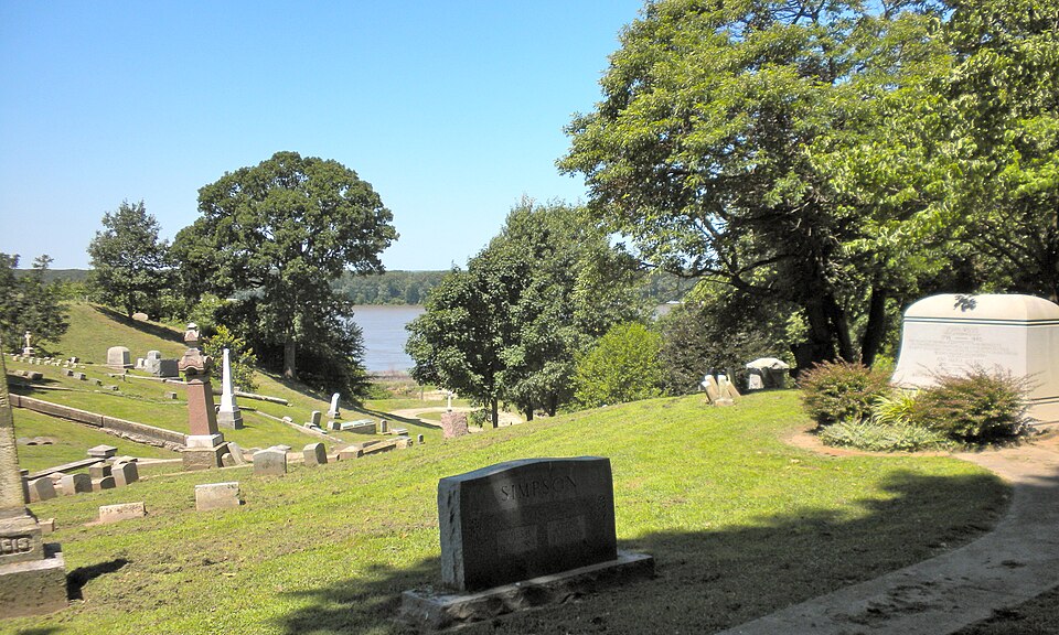 Photograph of Woodland Cemetery