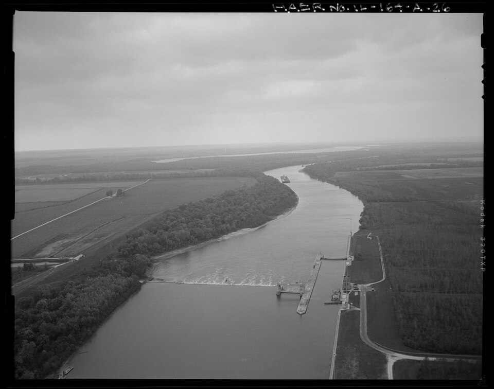 Photograph of La Grange Lock and Dam