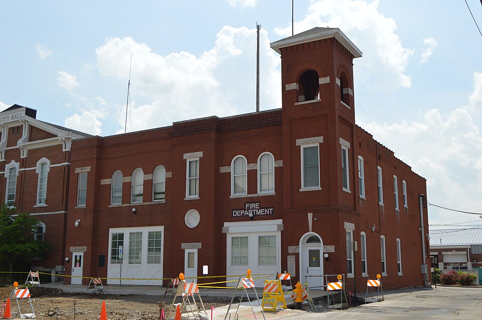 Photograph of Collinsville City Hall and Fire Station