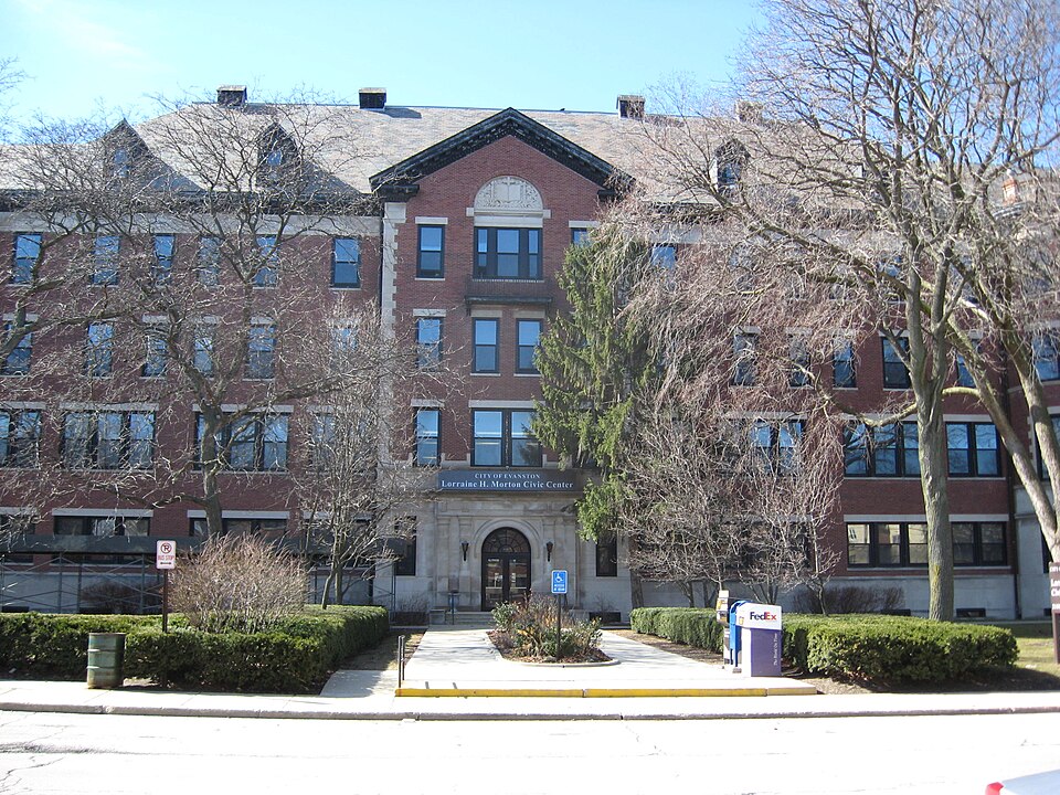 Photograph of Evanston Civic Center
