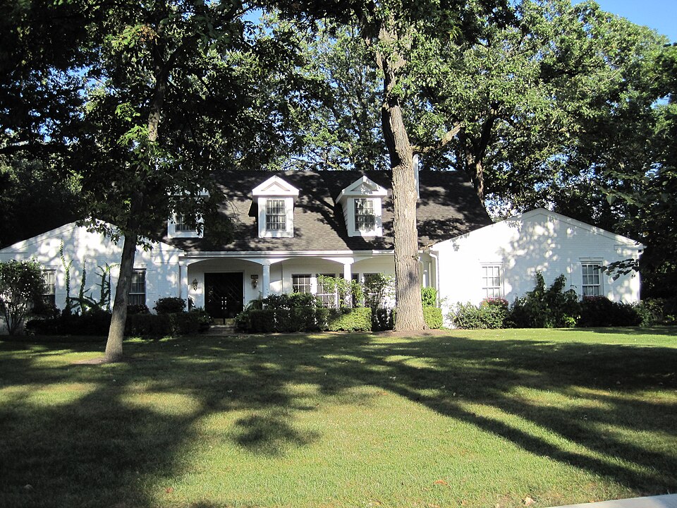 Photograph of Deerpath Hill Estates