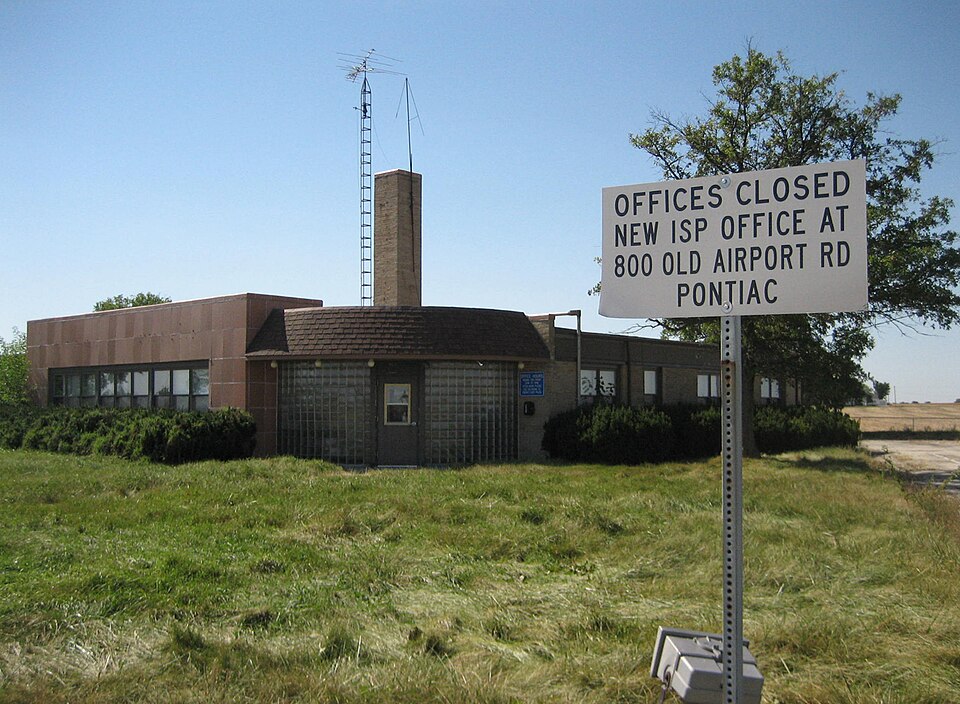 Photograph of Illinois State Police Office