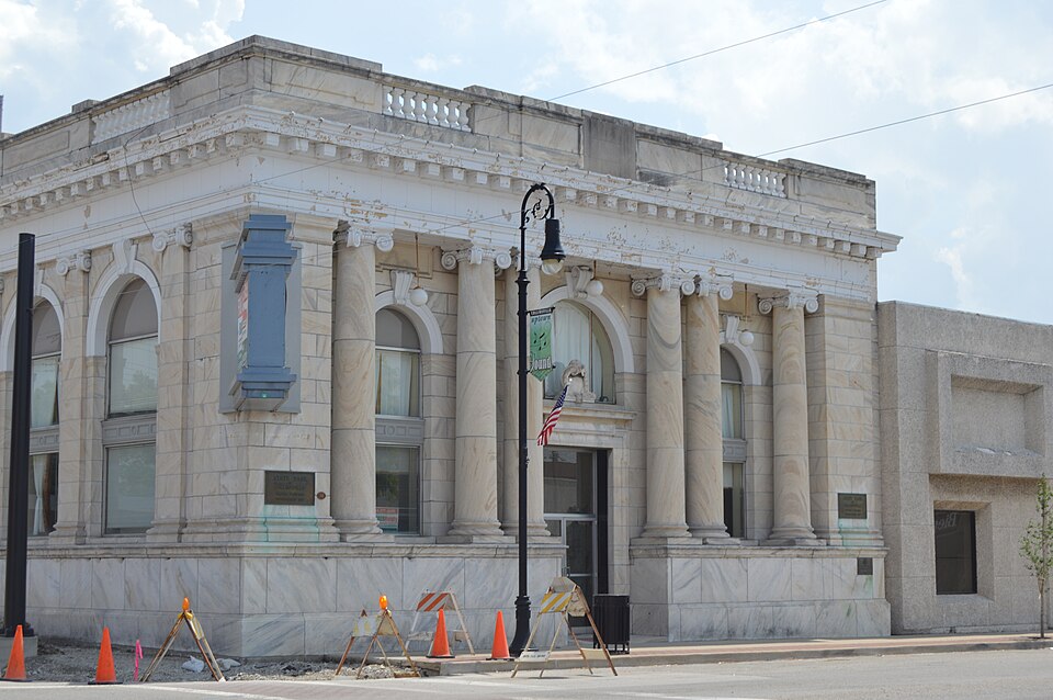 Photograph of State Bank Building