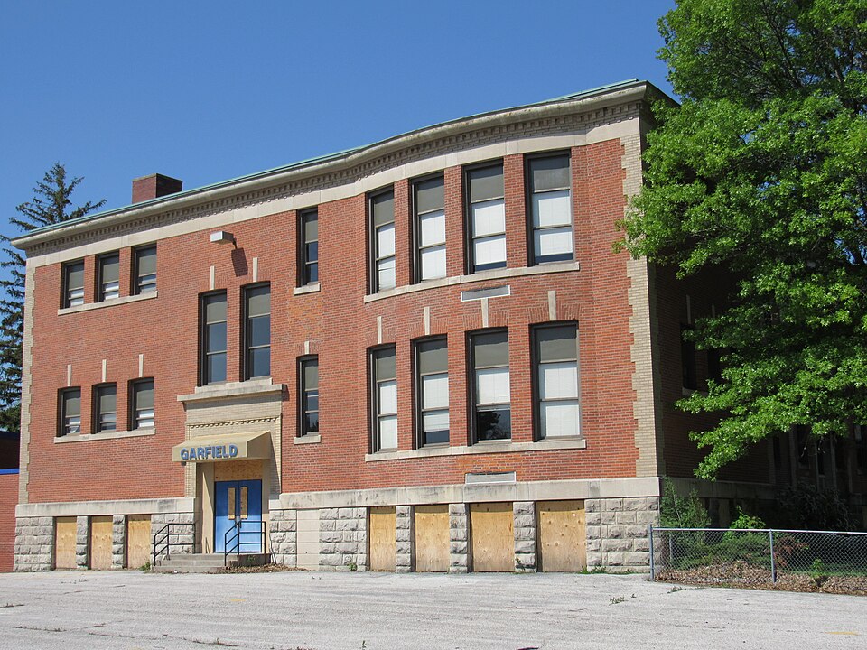 Photograph of Garfield Elementary School