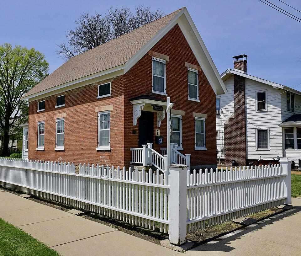Photograph of Dr. William Burns House